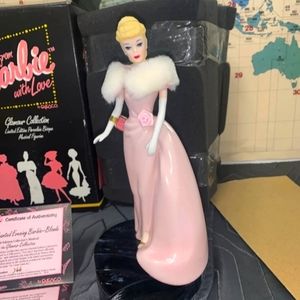 Barbie musical figurine